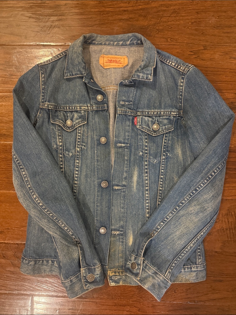 Levi's Distressed Medium Blue Denim Trucker Jacket
